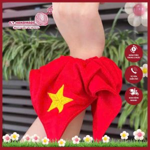 5 lý do bạn nên sở hữu Scrunchies đỏ sao vàng ngay hôm nay