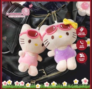 Móc khoá len Hello Kitty cổ điển