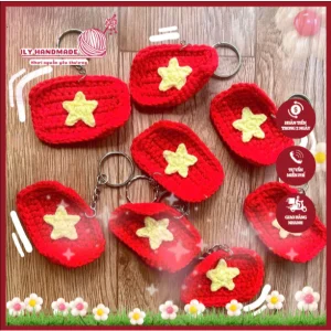 Móc Khóa Len Cờ Việt Nam Handmade - Ngôi Sao Vàng Trên Nền Đỏ