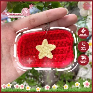 Móc Khóa Len Cờ Việt Nam Handmade - Ngôi Sao Vàng Trên Nền Đỏ